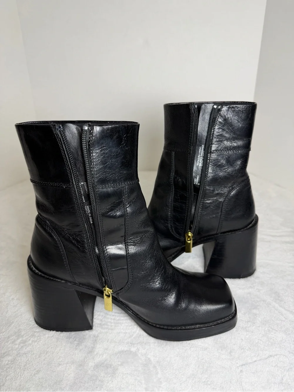 Steven Madden Black Leather Square-Toe Block Heel Ankle Boots Size 8